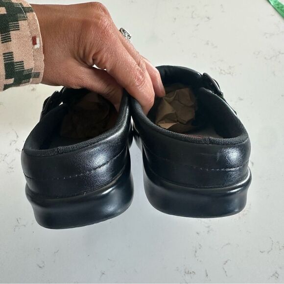 SAS Clogs Slip On Shoes Womens Size 6.5 Black Leather USA Made Tripad Comfort - Picture 10 of 10